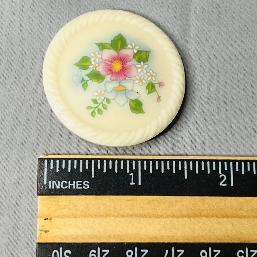 Avon Vintage Porcelain Floral Button Brooch Pin Cream White Pink Green Flower